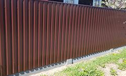 Забор из металлопрофиля